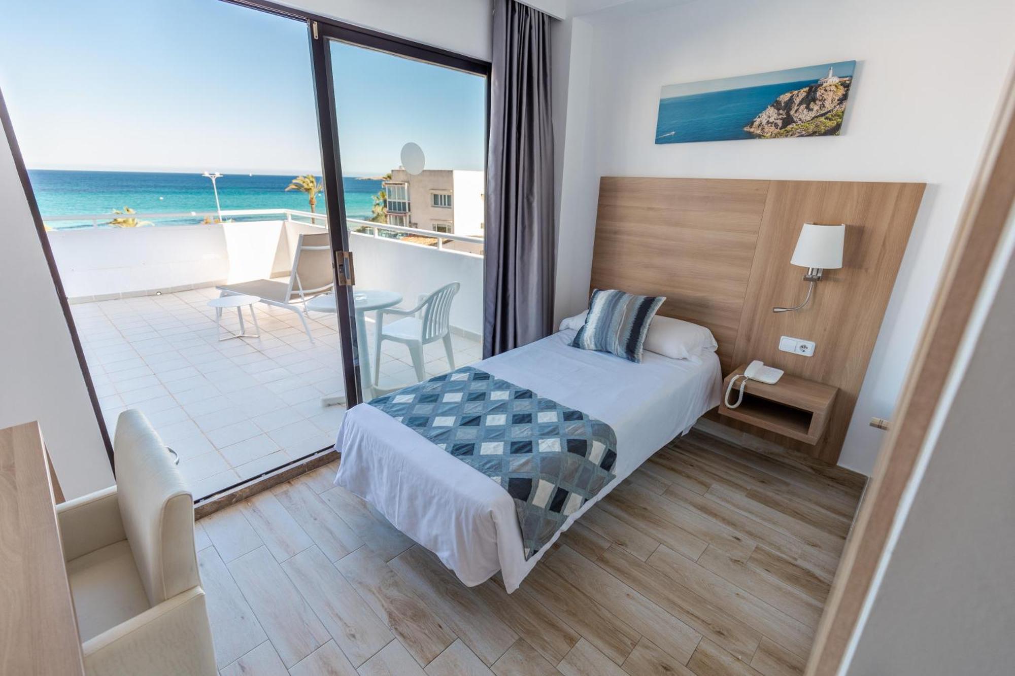 R2 Veronica Hotell Cala Millor (Mallorca)